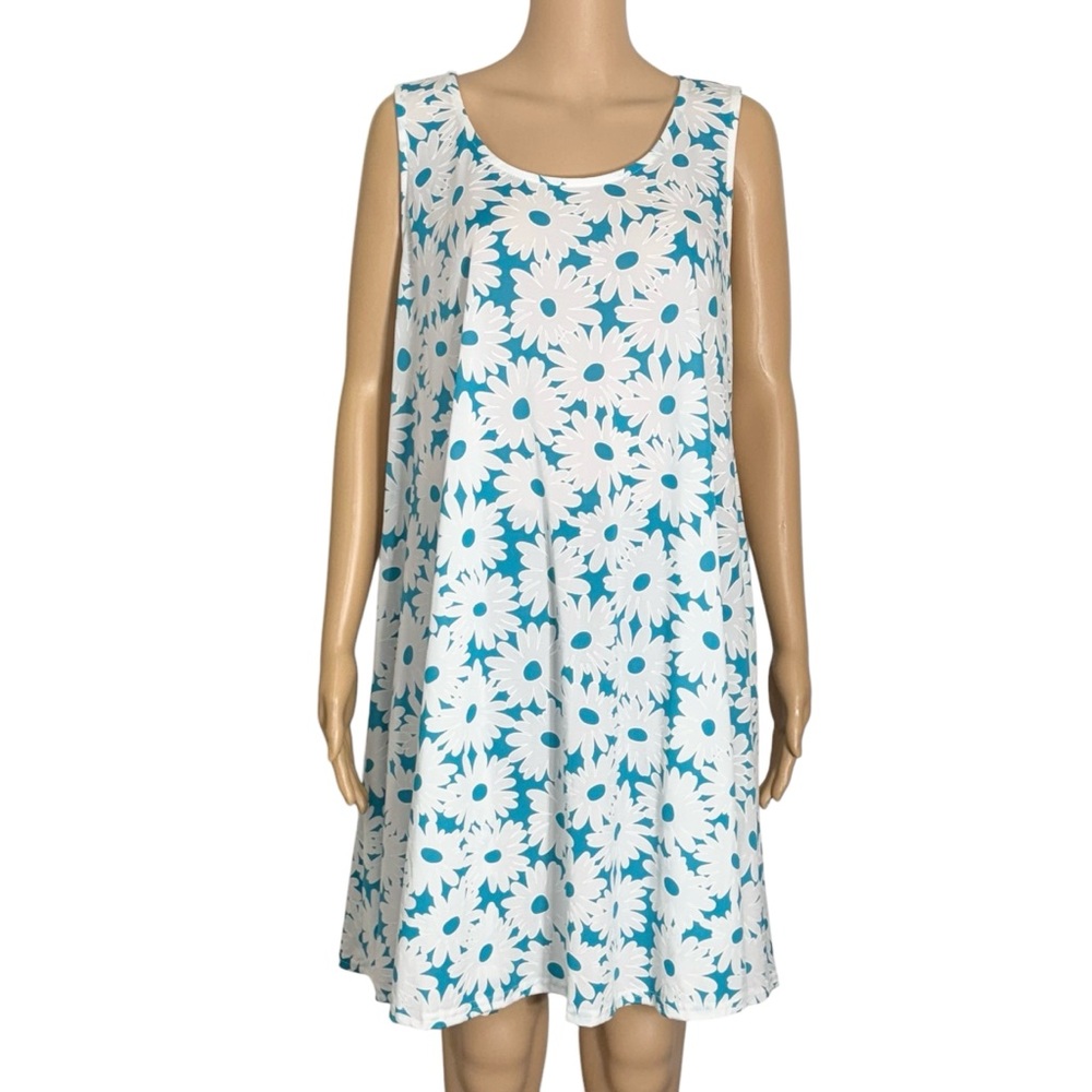 Shoreline woman’s XL Floral Blue and White Dress
